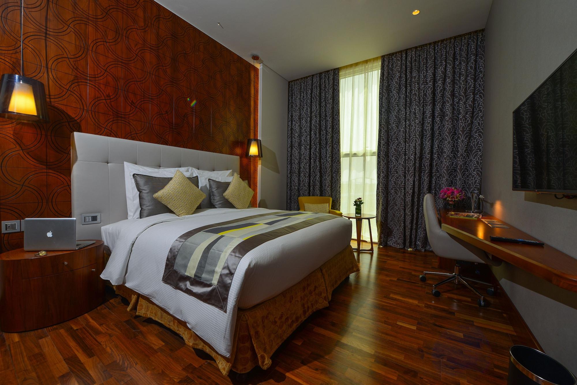 The Avenue Hotel Doha Exteriör bild Deluxe Room