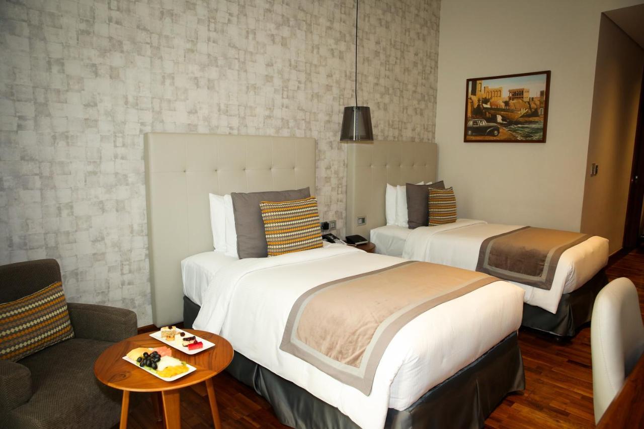 The Avenue Hotel Doha Exteriör bild Deluxe room